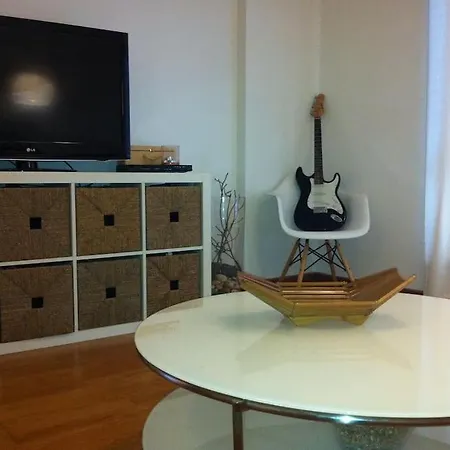 Blue - Metro At Your Door Apartment Lisbon