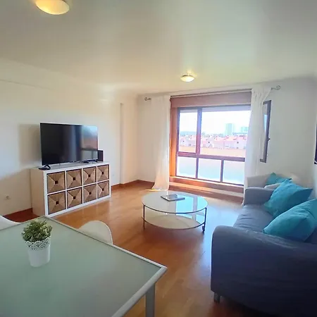 Blue - Metro At Your Door Лиссабон