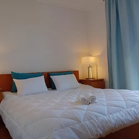 Blue - Metro At Your Door شقة *